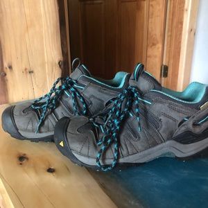 Keen hiking shoes